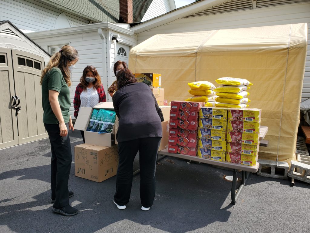 Foods_and_Basic_need_distribution_Collaborated_with_Heavenly_Vision_Community_Church_002.jpg